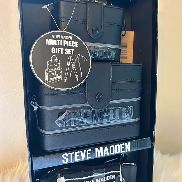 NEW Steve Madden Vanity 4pc Crossbody Black Gift Set - Picture 2 of 11